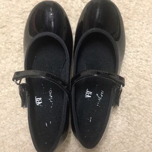 Tap shoes